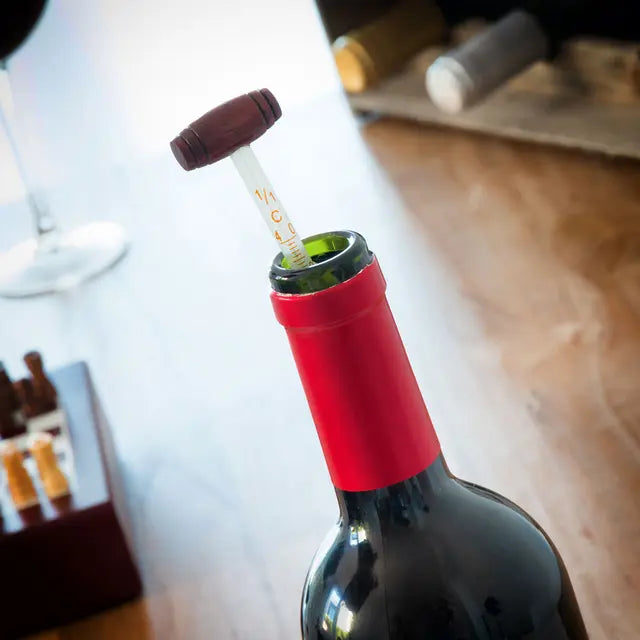 Set Accesorios Vino y Ajedrez InnovaGoods 37 Piezas — El Regalo Perfecto